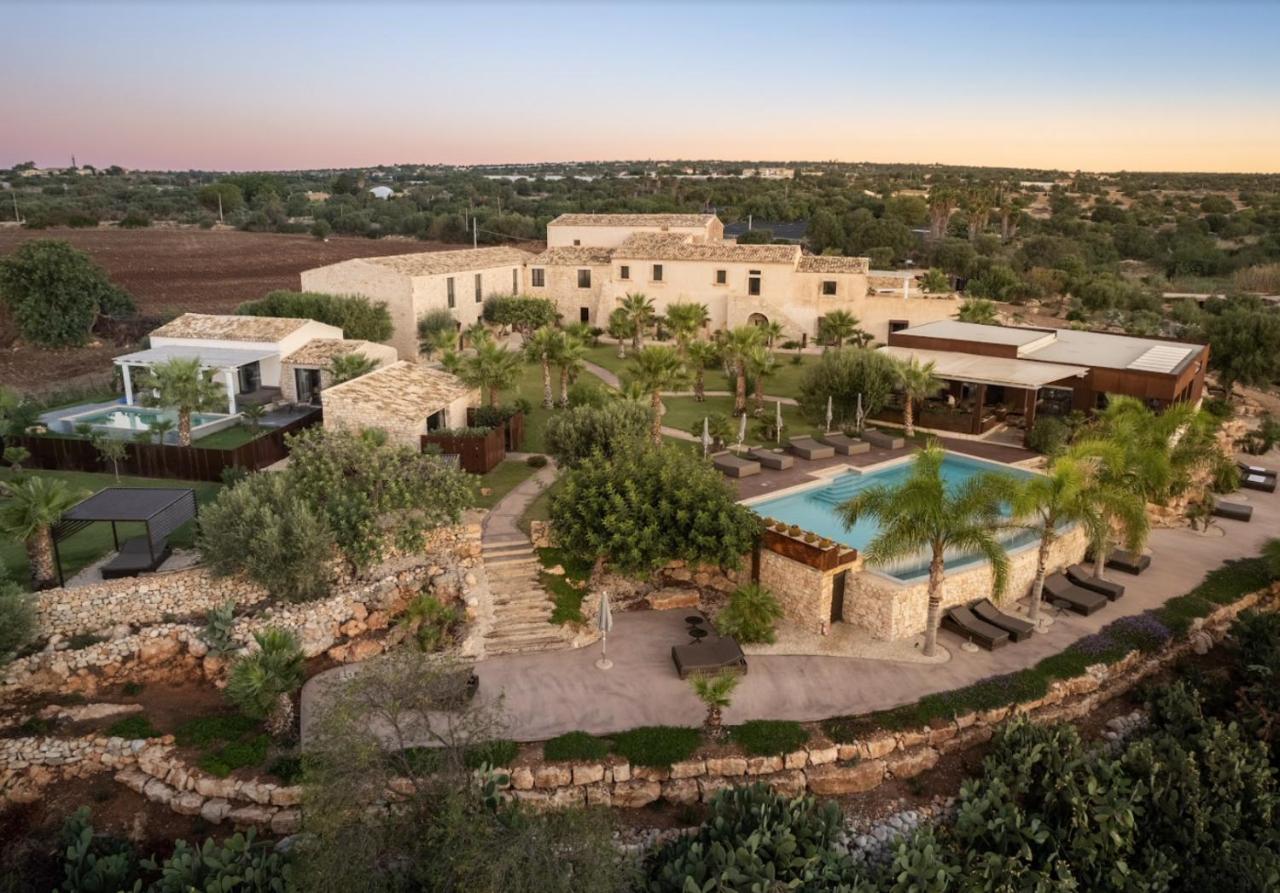 Pietra D'Acqua Resort & Spa By Geocharme Sampieri Exterior photo