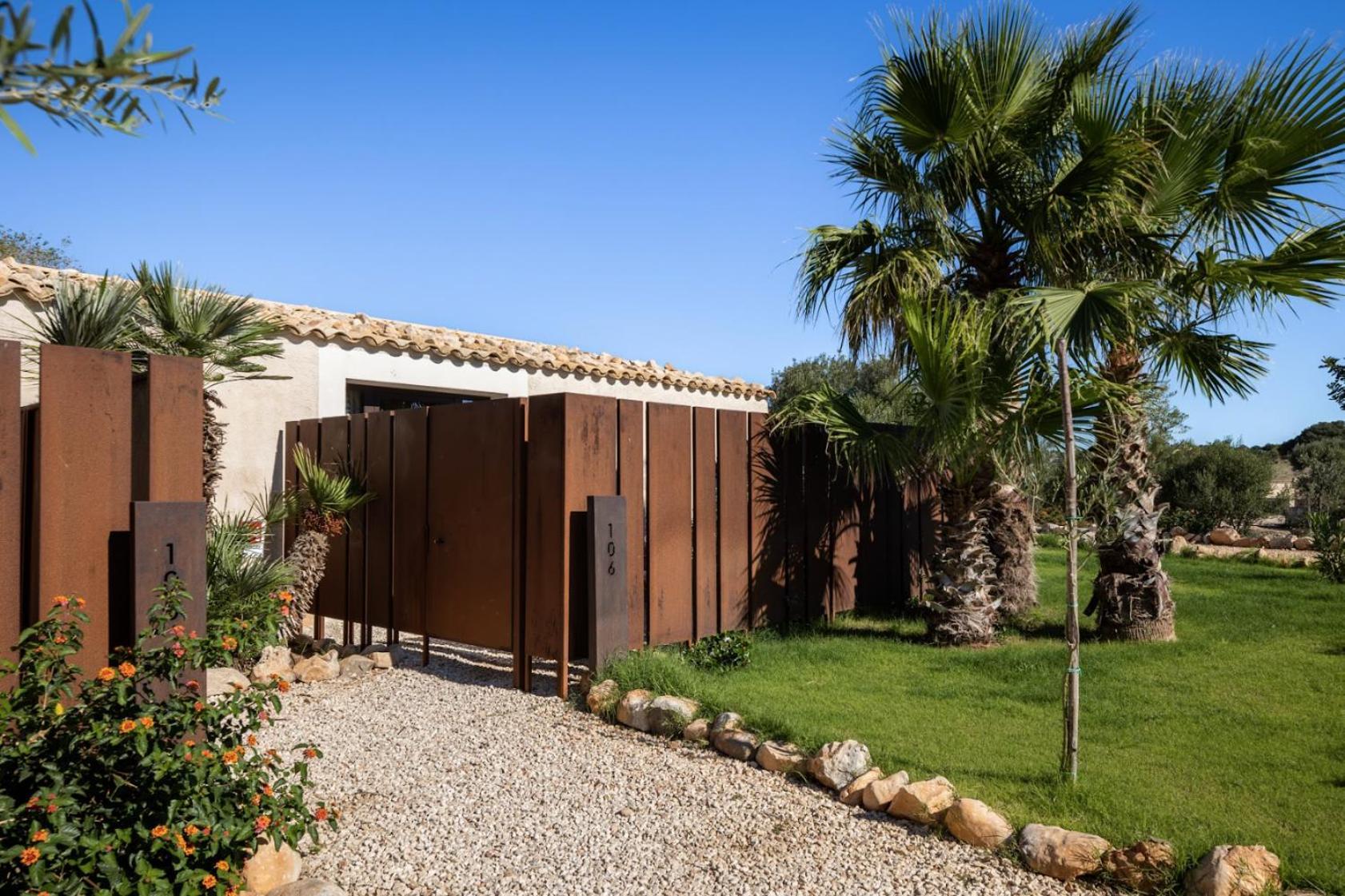 Pietra D'Acqua Resort & Spa By Geocharme Sampieri Exterior photo